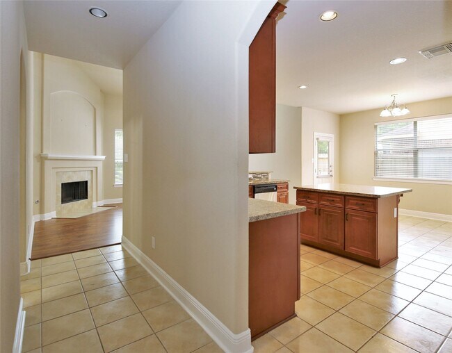 Building Photo - 438 Magnolia Blossom