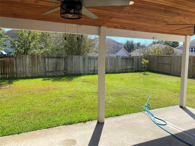 Building Photo - 16631 Spring Glade Dr