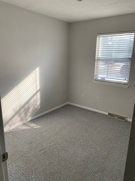 Building Photo - 2734 W 34th Street