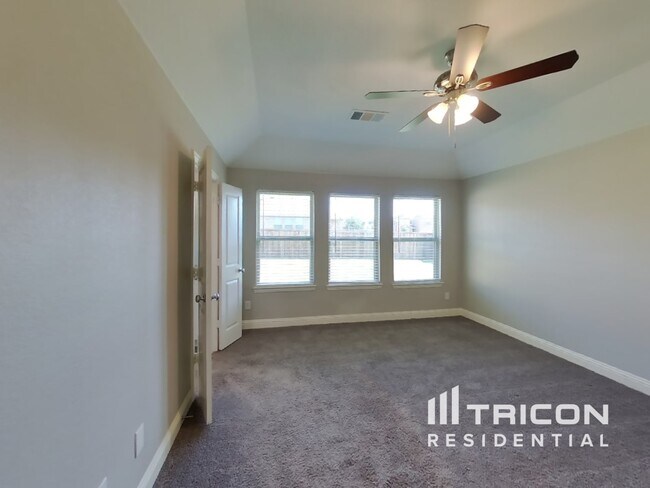 Building Photo - 4240 Calla Dr