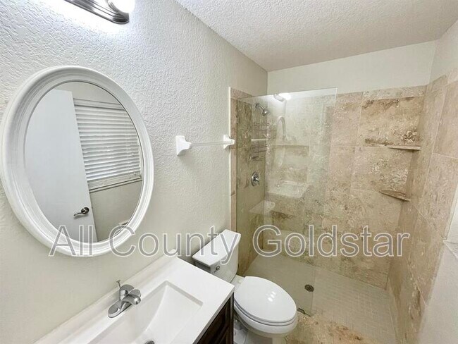 Building Photo - 13349 Buckett Cir