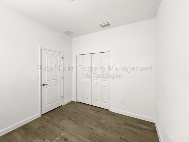 Building Photo - 10706 Clementine Pl