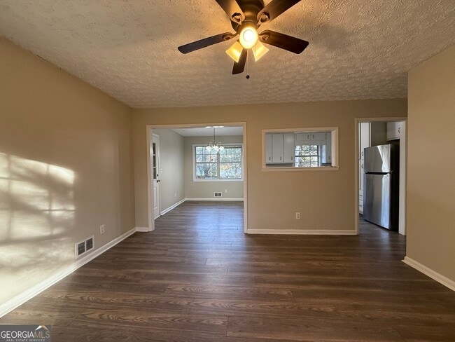 Building Photo - 7016 Adel Ln