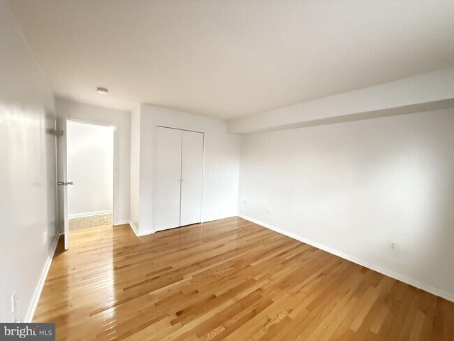 Building Photo - 606 Cooper Landing Rd