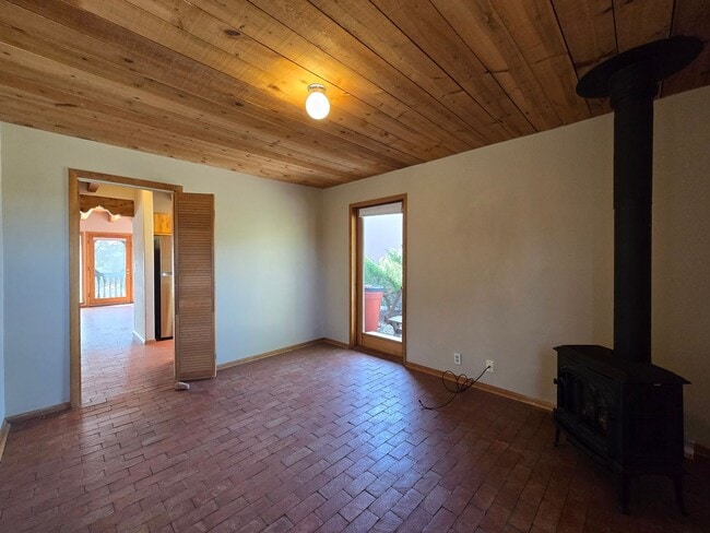 Building Photo - 22 Encantado Cir