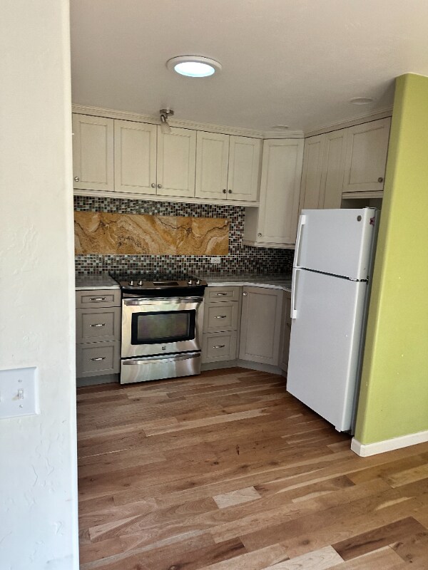 Building Photo - 4624 E Dartmouth Ave