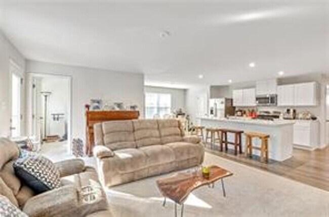 Building Photo - Call Sabrina Thomas at 757-767-0767 for more information
