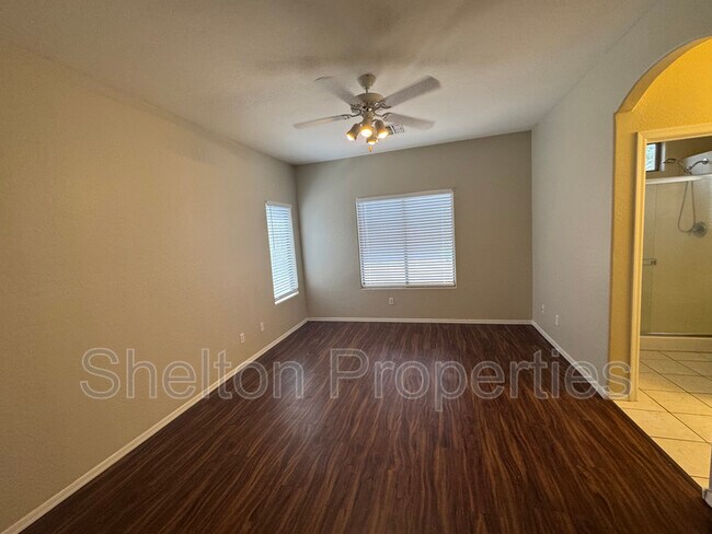 Building Photo - 12913 W Corrine Dr