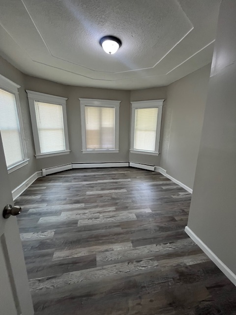Building Photo - 103 Lounsbury St