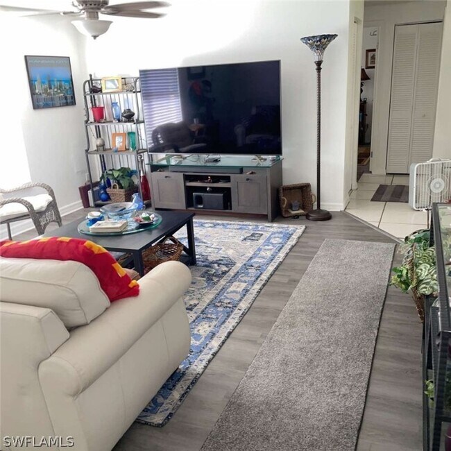 Building Photo - 4619 Chippendale Dr