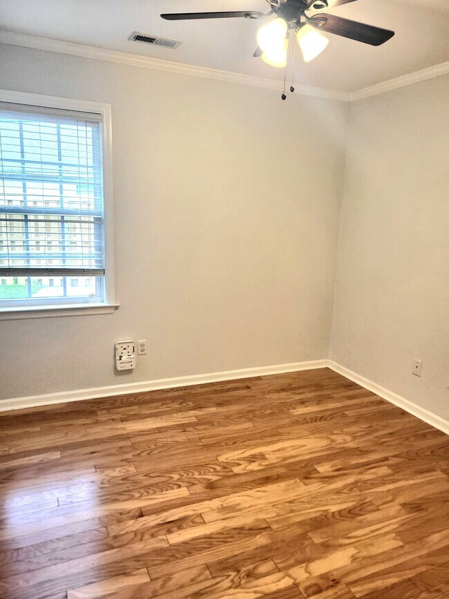 Building Photo - 1003 Summerfield Ct