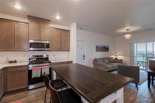 Building Photo - 9962 W Victoria Pl