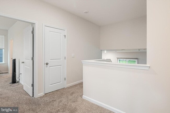 Building Photo - 124 Clerkenwell Dr