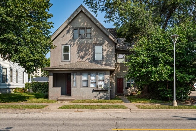 Primary Photo - 509 5th Ave S