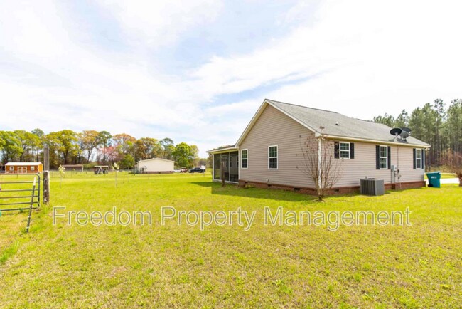 Building Photo - 1373 Darden Rd