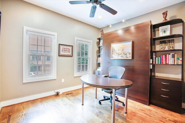 Building Photo - 2 BED PLUS DEN!!! * Fully Furnished and Fa...