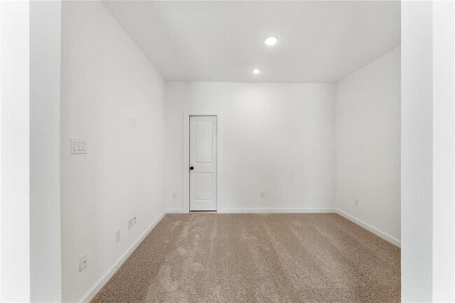 Building Photo - 29751 Burcreek Ln
