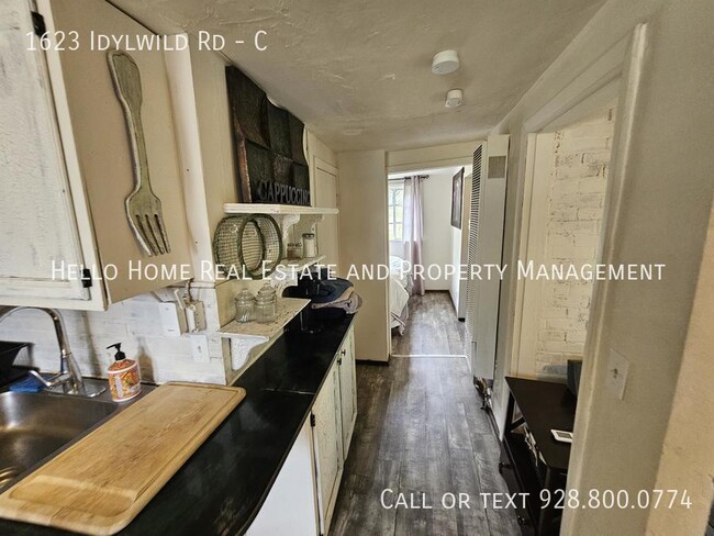 Building Photo - 1623 Idylwild Rd