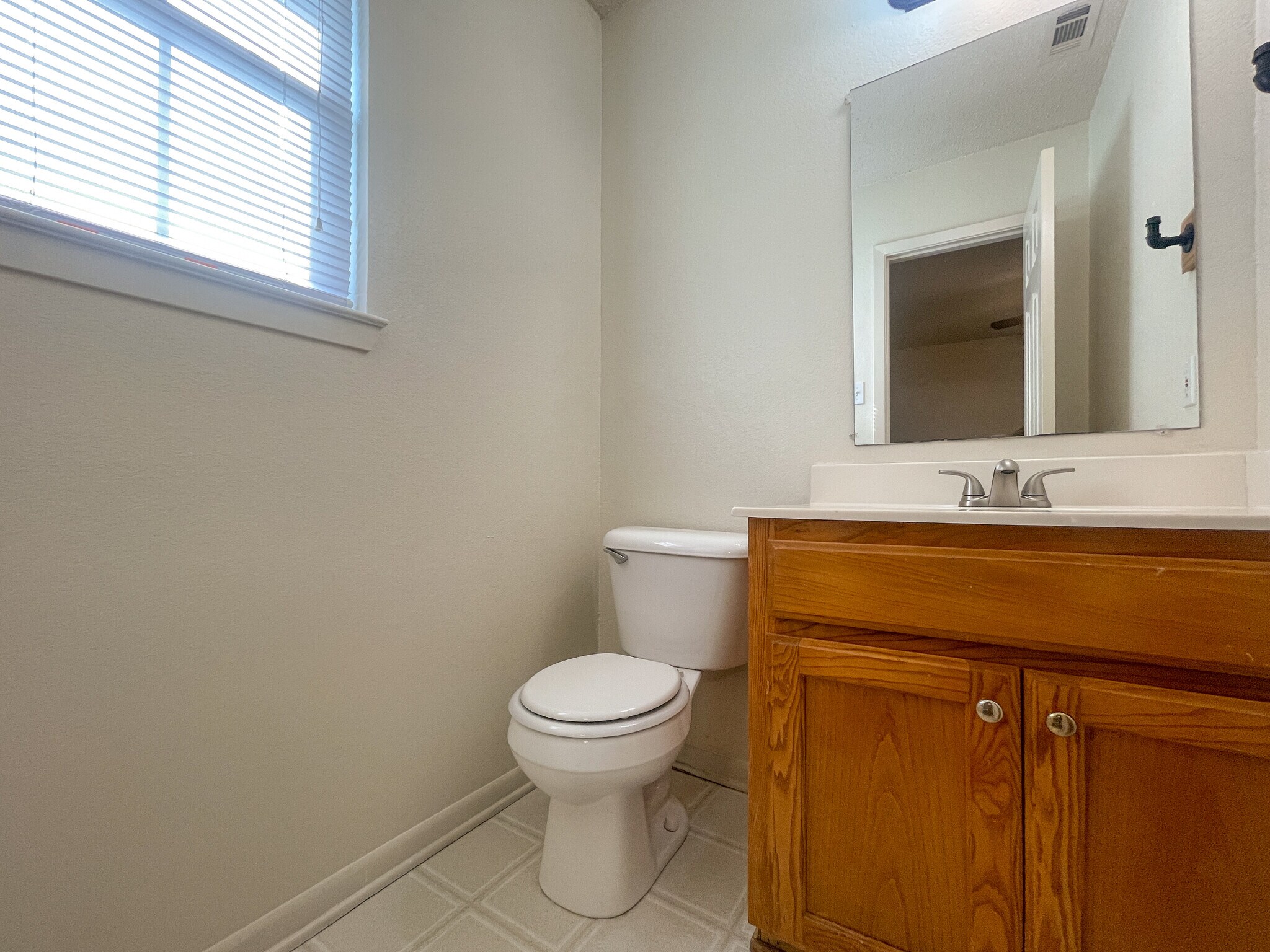 Building Photo - 255 Betty Jane Ln