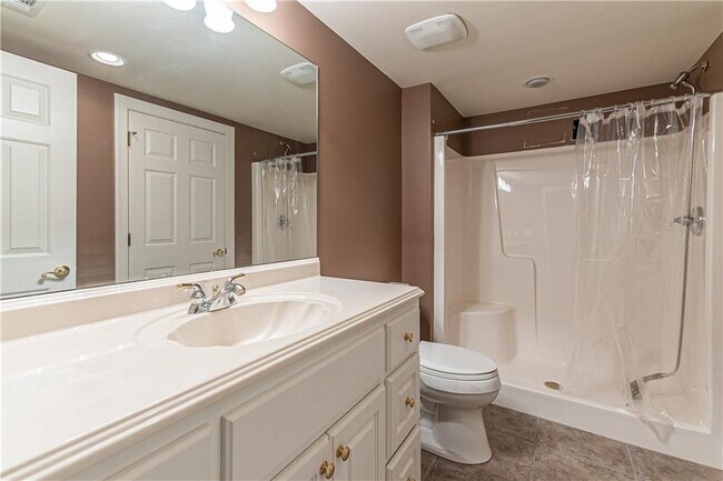 Building Photo - 1525 Broadhempston Ct