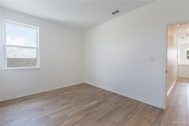 Building Photo - 10218 N 15th St