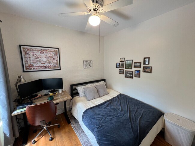 Building Photo - $4650 South End Penthouse Unit with Roof D...