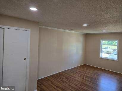 Building Photo - 21 Aldeberan Dr