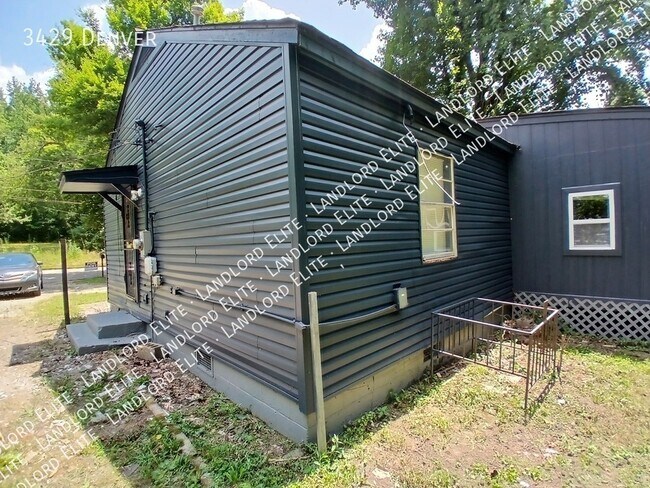Building Photo - 3429 Denver-
