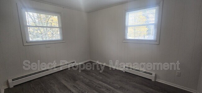 Building Photo - 1508 Green Rd