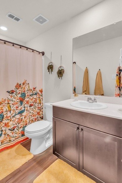 Building Photo - 209 Wishbone Ln