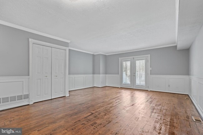 Building Photo - 2828 Beckon Dr