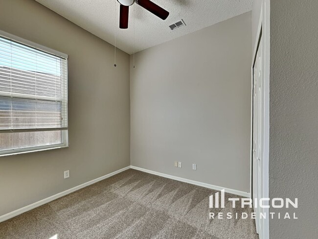 Building Photo - 29225 Birds Eye Dr