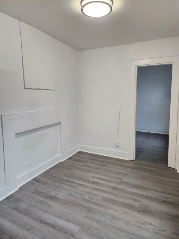 Building Photo - 16 3rd St