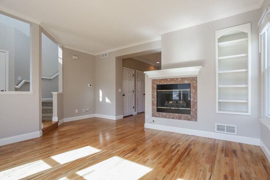 Building Photo - 7941 E Harvard Cir