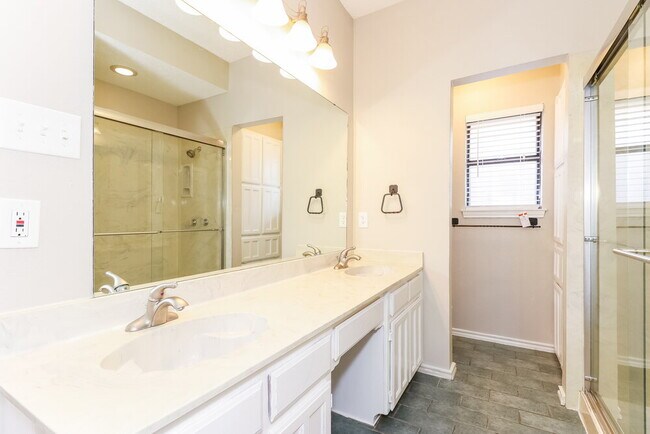 Building Photo - 6410 Running Creek Dr