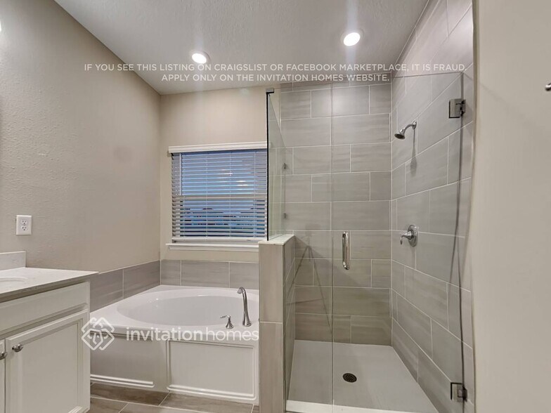 Building Photo - 7545 Chervil St