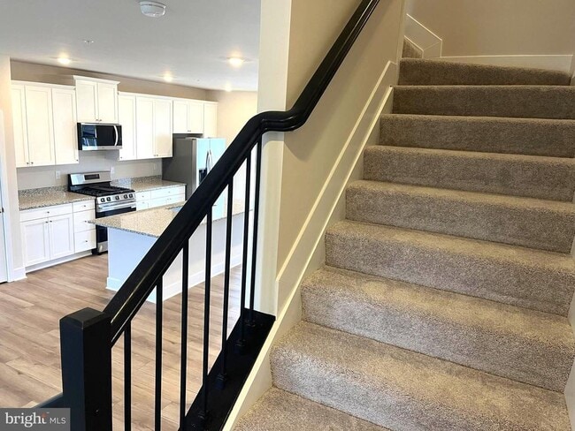 Building Photo - 7618 Johnnycake Rd