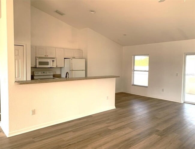 Building Photo - 12516 Willmington Blvd