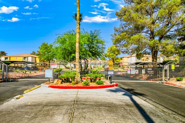 Building Photo - 3151 N Soaring Gulls Dr