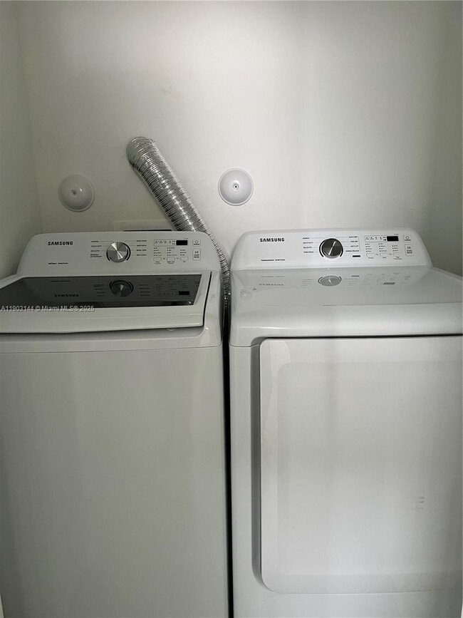 Building Photo - 10030 SW 228th Terrace