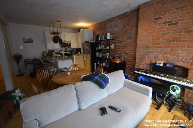 Building Photo - 610 Columbus Ave