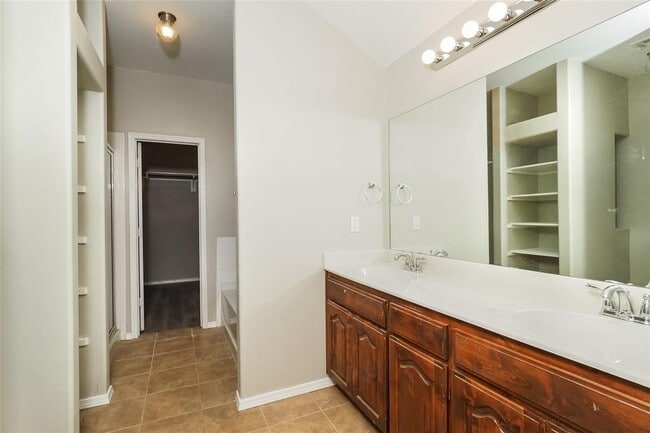 Building Photo - 11305 NW 97th St