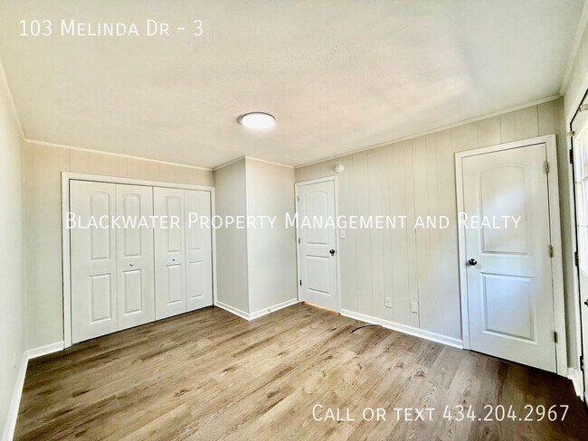 Building Photo - 103 Melinda Dr