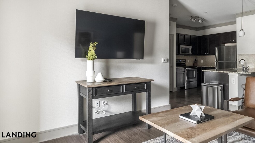 Building Photo - 18021 Kingsland Blvd