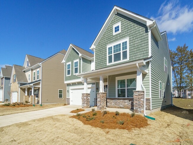 Building Photo - Brand New 5 Bedroom 3 full baths in Steele...