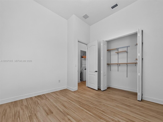 Building Photo - 625 SW 146th Terrace