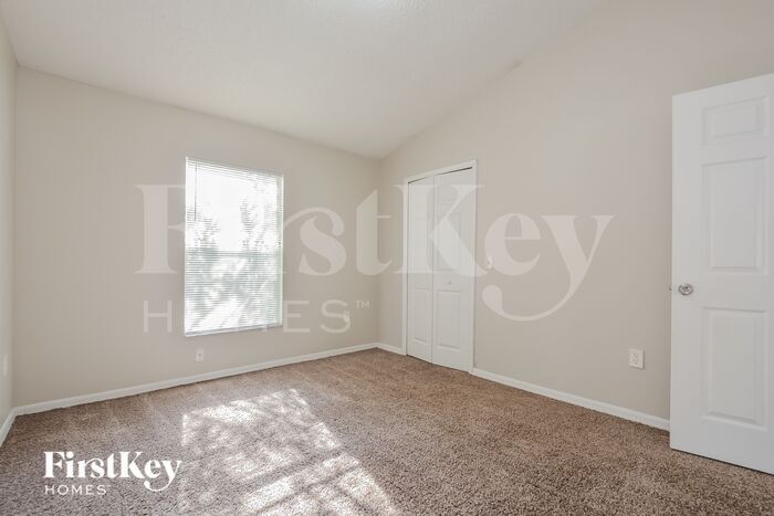 Building Photo - 7452 Little Pond Ct