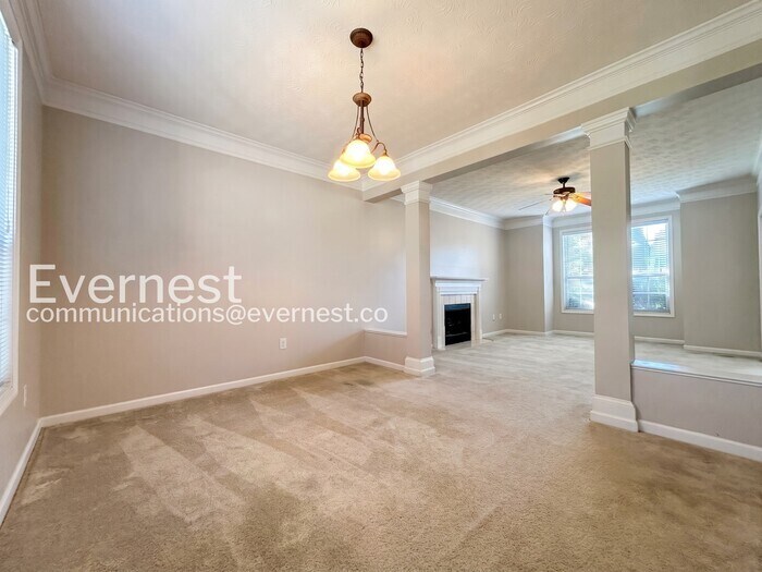 Building Photo - 2545 Waterstone Way