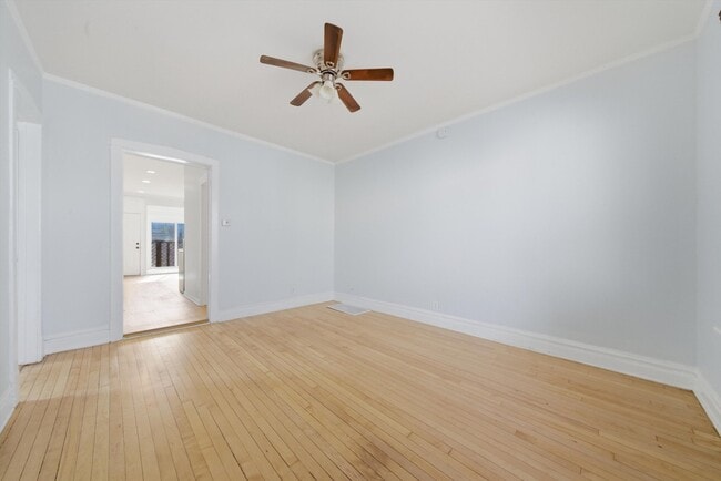 Building Photo - 3311 N Kostner Ave