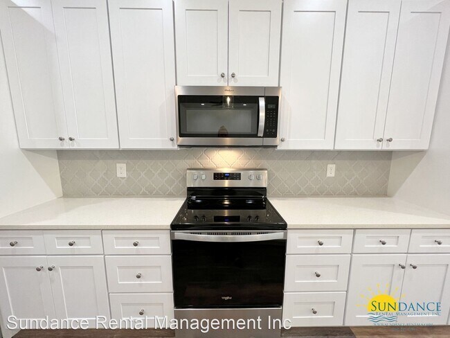 Building Photo - 5 br, 3 bath House - 48 B Longwood Drive